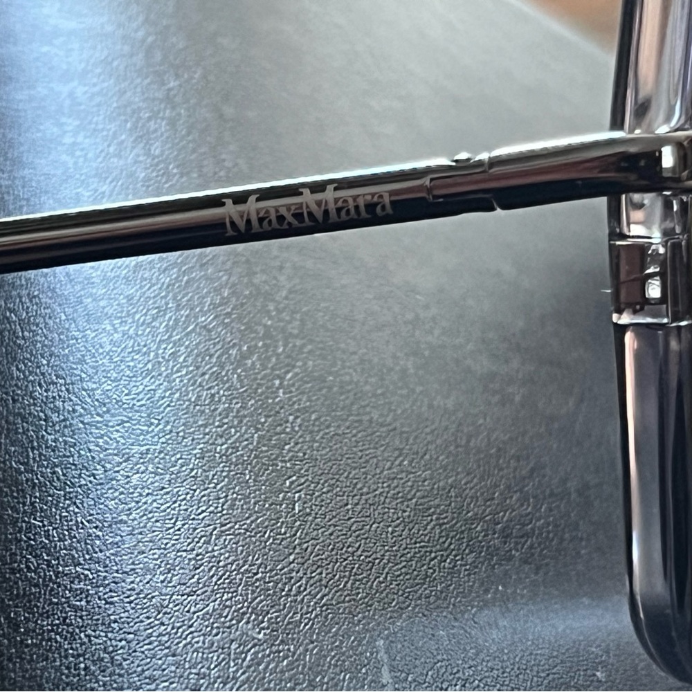 Max Mara Grey Translucent: Grey Gradient Sunglass… - image 3